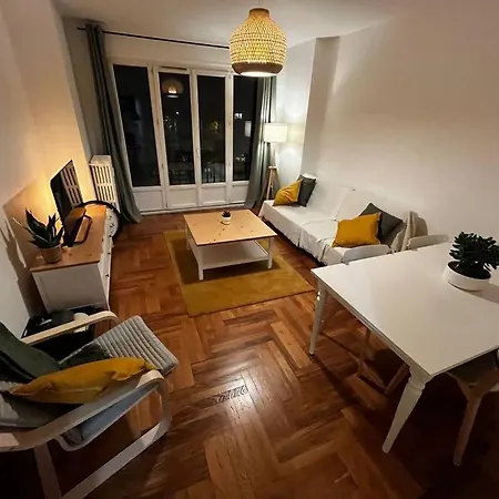 Daire 4 Personnes - Ambiance Cosy - Proche Universites *